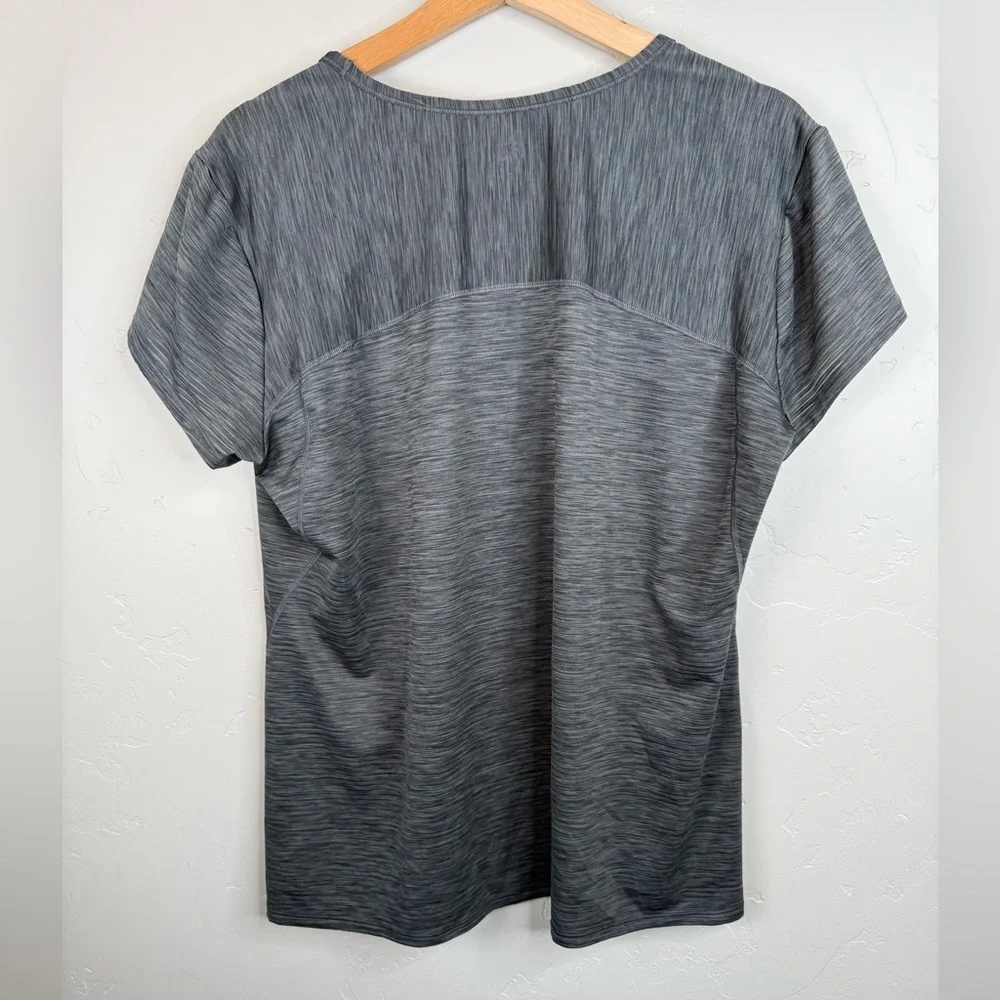 Athleta Shadow Stripe Chi Tee Gray Workout Athletic Short Sleeve Shirt 1X - Picture 3 of 9